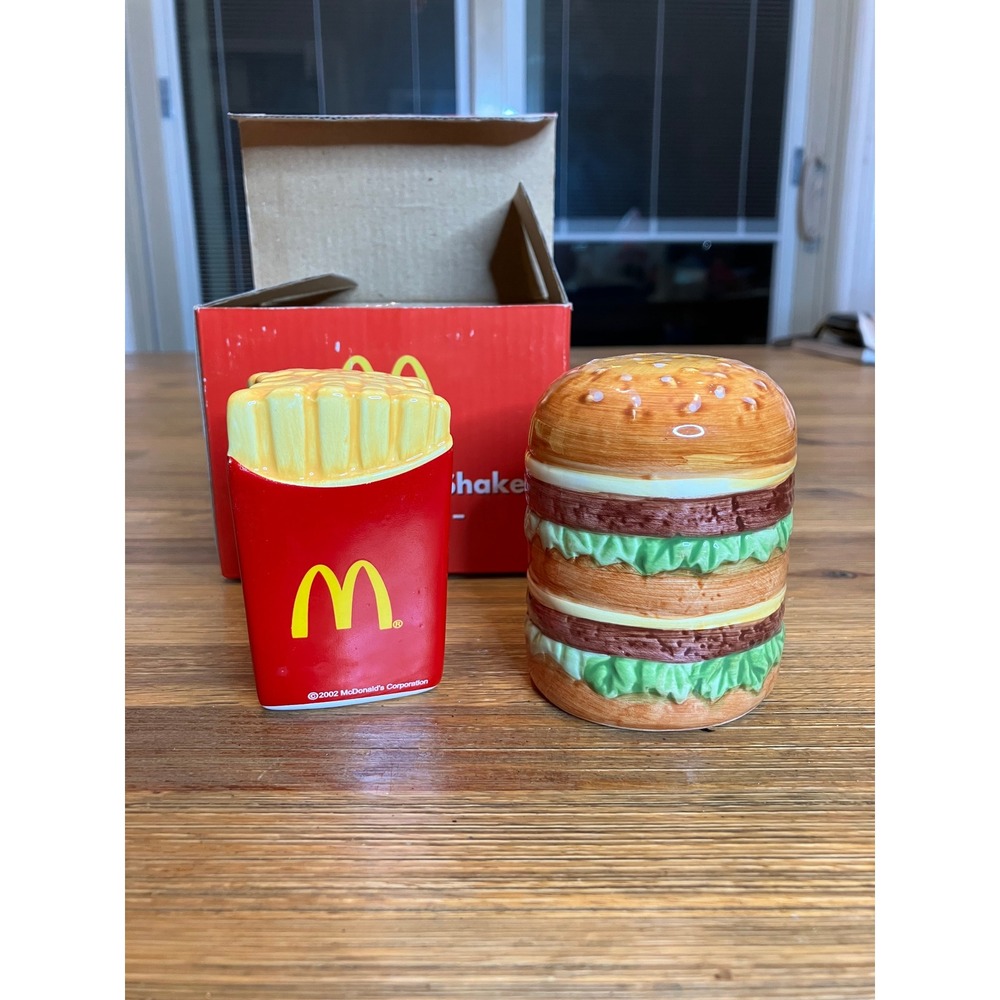 McDonalds‎ Burger And Fries Salt And Pepper Shaker Set Ceramic Collectible